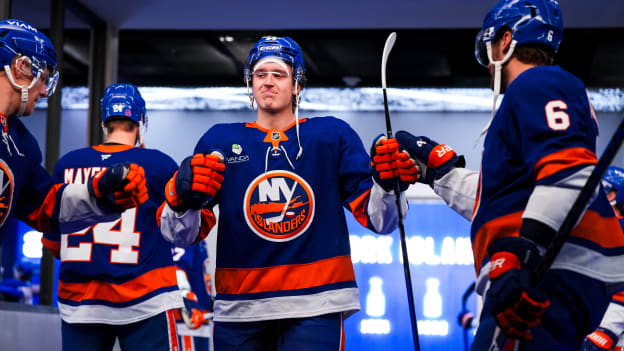 20251102_CBJ_NYI_WARMUPS-3