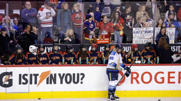 20260401_PWHL_FLA0066_JP