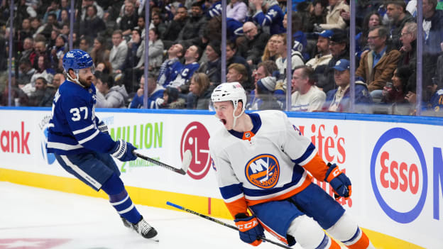 UBS Postgame Photos: Islanders 3, Maple Leafs 2