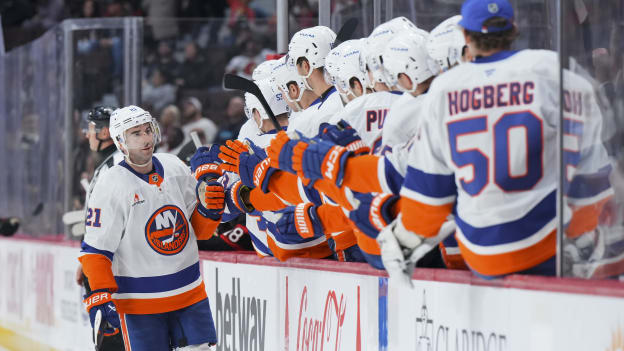 UBS Postgame Photos: Islanders 4, Senators 2