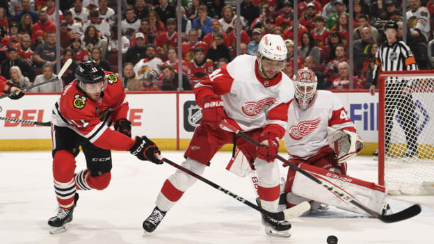 Detroit Red Wings v Chicago Blackhawks