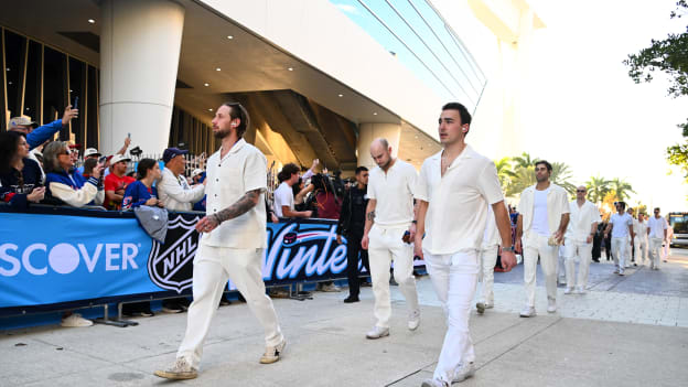 Photos: Winter Classic Arrivals