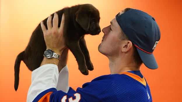 PHOTOS: Islanders 2021-22 Puppy Calendar Shoot