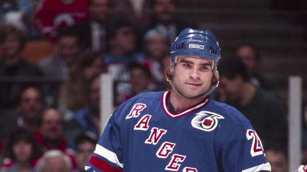 Tie Domi