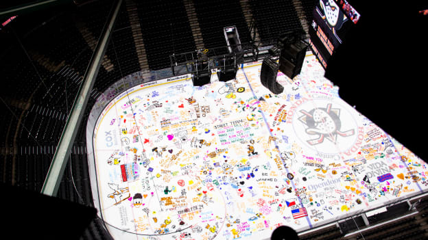 2425_OA_PaintTheIce_050