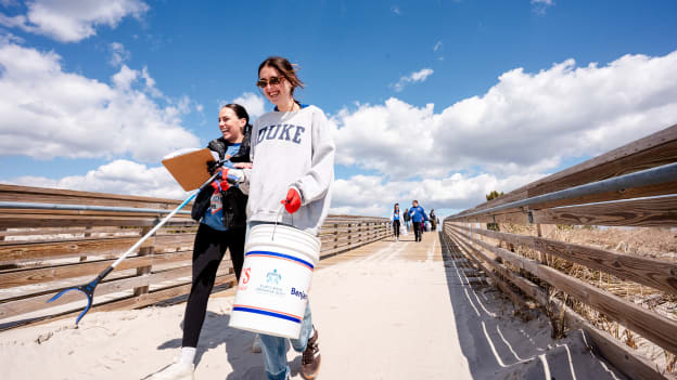 20260407_BeachCleanUp-11