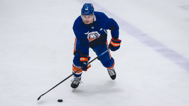 PHOTOS: Islanders Practice Dec. 18