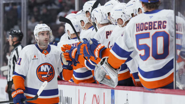 UBS Postgame Photos: Islanders 4, Senators 2