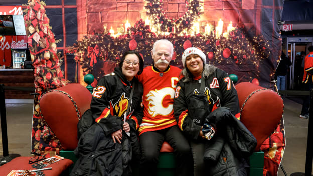 20251206_CGY_vs_UTA_FLA0237_JP