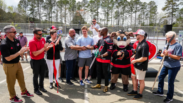 250329_Apex_Ball_Rink_Opening_Community_JL206341