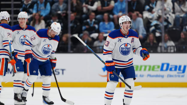 Edmonton Oilers v Utah Mammoth