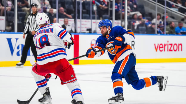 20250929_NYI_NYR_ACTION_GENERAL-45