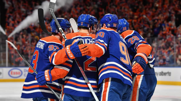 776312032_AD020_Kings_v_Oilers