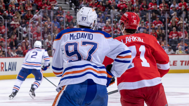 Edmonton Oilers v Detroit Red Wings