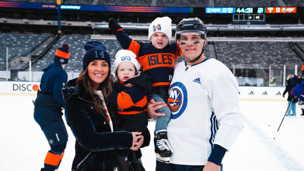 PHOTOS: Islanders Family Skate