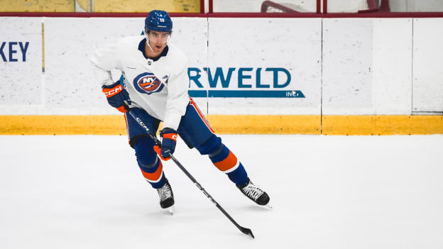 PHOTOS: Islanders Practice Oct. 25, 2023