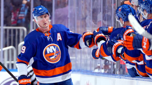 UBS Postgame Photos: Islanders 3, Flyers 2