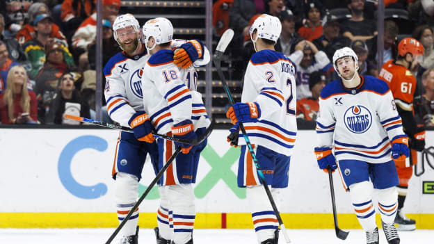 Edmonton Oilers v Anaheim Ducks
