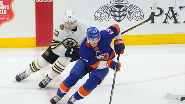 UBS Postgame Photos: Bruins 5, Islanders 4 SO