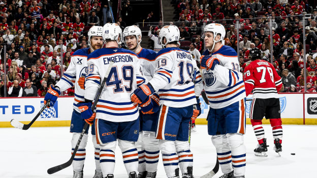 Edmonton Oilers v Chicago Blackhawks