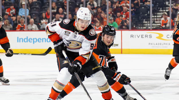 18278936_Anaheim_Ducks_v_Philadelphia_Flyers_Andrew_Taylor_(Greenfly)_20231028_184209