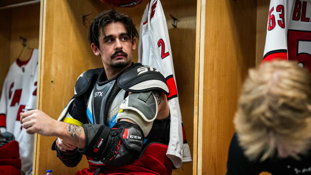 1_250427_CARvsNJD_RD1_GM4_JL208464