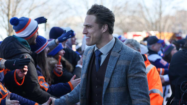 PHOTOS: Islanders Stadium Series