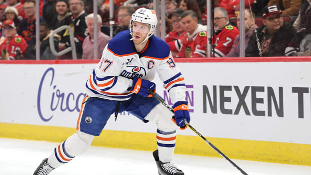 Edmonton Oilers v Chicago Blackhawks