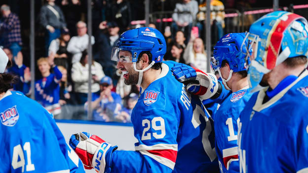 Boston Bruins v New York Rangers