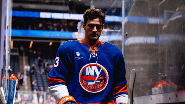 20251130_WSH_NYI_WARMUPS-23