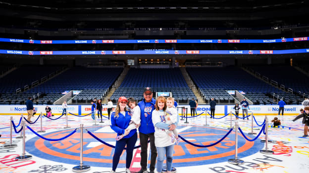 20250427_PaintTheIce-45