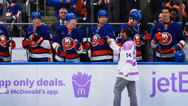 UBS Postgame Photos: Islanders 3, Blues 1