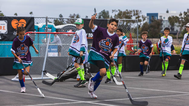 Ducks Host 300 Fourth Graders at the S.C.O.R.E. Street Hockey Shootout presented by Chick-fil-A SoCal