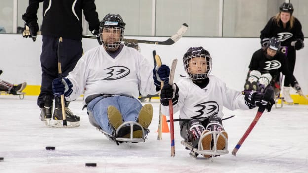 sled hockey logo