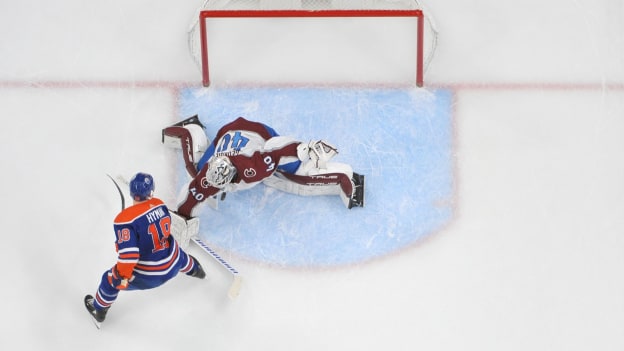 GALLERY: Oilers vs. Avalanche