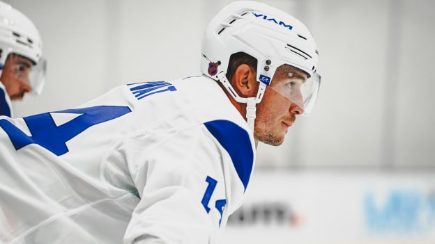20250919_NYI_TRAININGCAMP_JOHNSTON-19