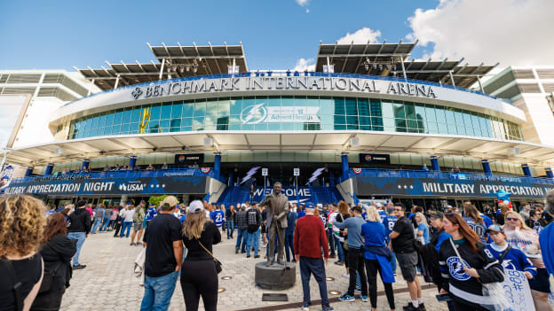 251116TBLvVAN_MilitaryAppreciation199cbl