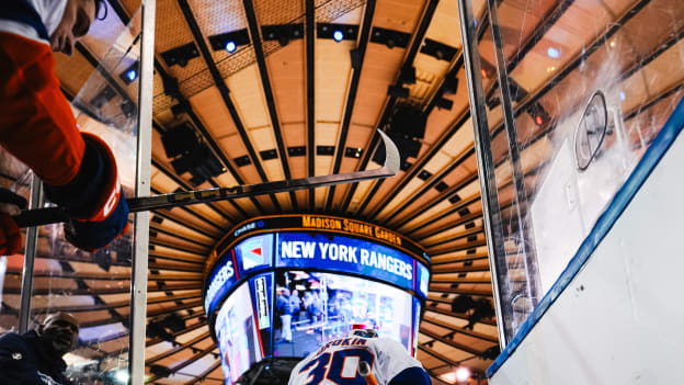 20260129_NYI_NYR_WARMUPS-9