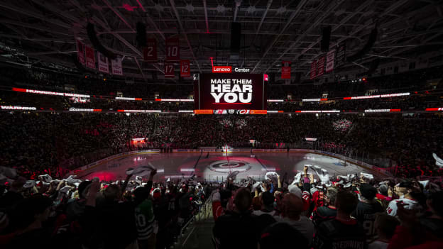 15_250420_CARvsNJD_RD1_GM1_CC101511