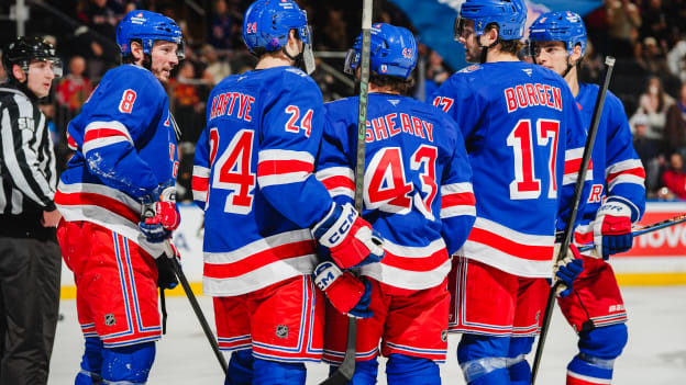 Chicago Blackhawks v New York Rangers