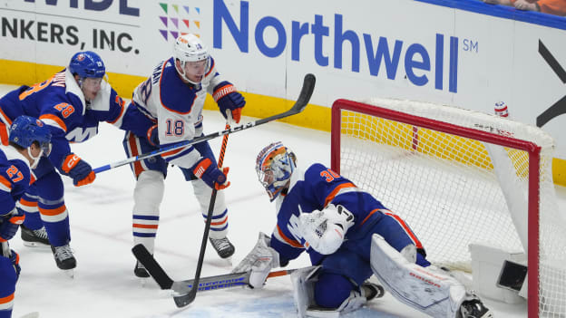 UBS Postgame Photos: Islanders 3, Oilers 1