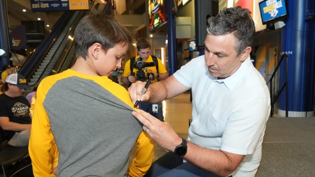 Andrew Brunette Meets Preds Fans at Summer Select-a-Seat