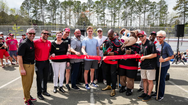 250329_Apex_Ball_Rink_Opening_Community_JL206224