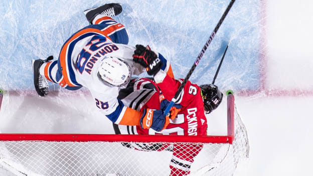 UBS Postgame Photos: Blackhawks 4, Islanders 3 OT