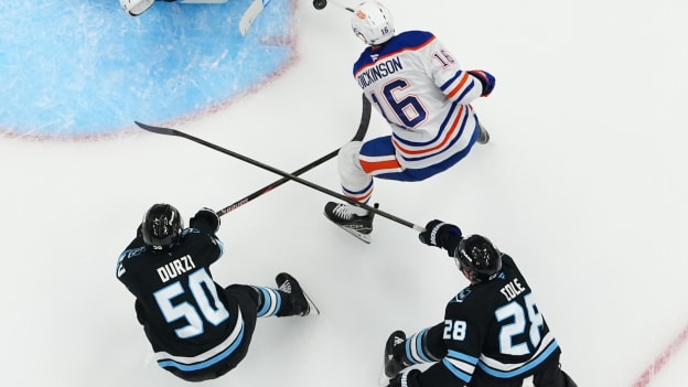 Edmonton Oilers v Utah Mammoth