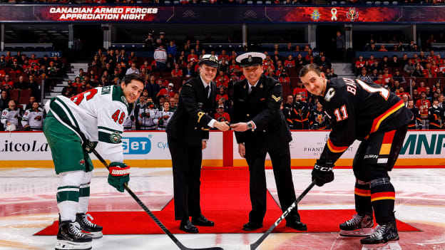 20251204_CGY_vs_MIN_FLA0076_JP