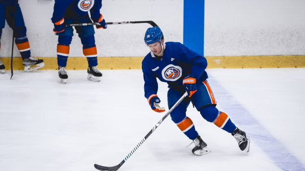 Photos: Islanders Morning Skate Dec. 5, 2023