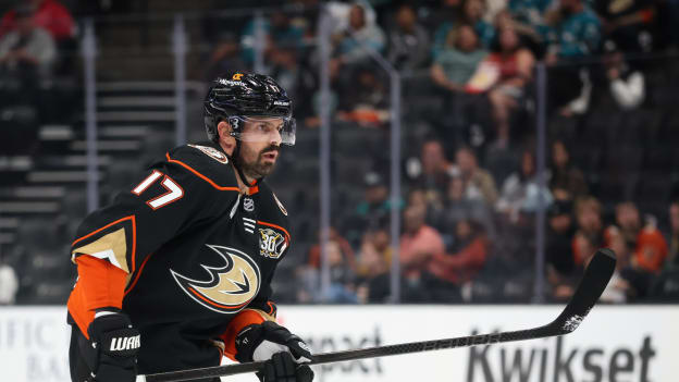 2023-24_0927_Ducks_Sharks_23