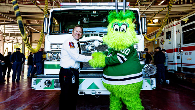 Frisco Fire Department unveils Stars-themed fire truck