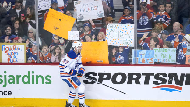 Edmonton Oilers v Calgary Flames